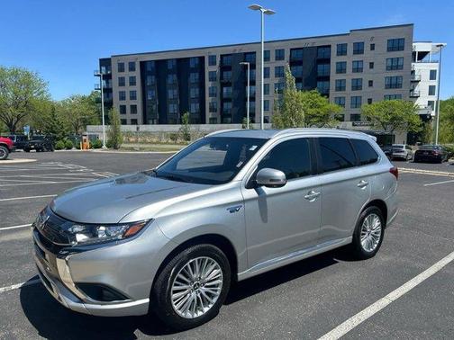 Alloy Silver Metallic 2019 Mitsubishi Outlander PHEV SEL