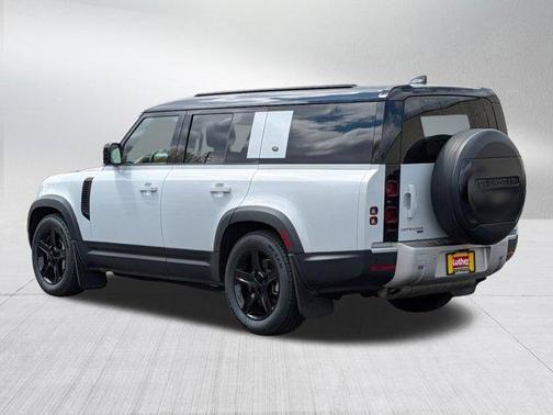Yulong White 2023 Land Rover Defender SE