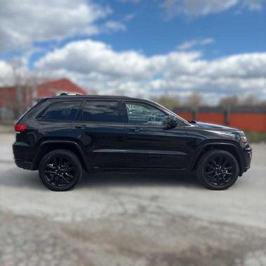 Diamond Black 2018 Jeep Grand Cherokee Altitude