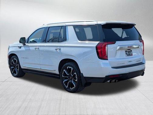 White Frost Tri-Coat 2022 GMC Yukon Denali