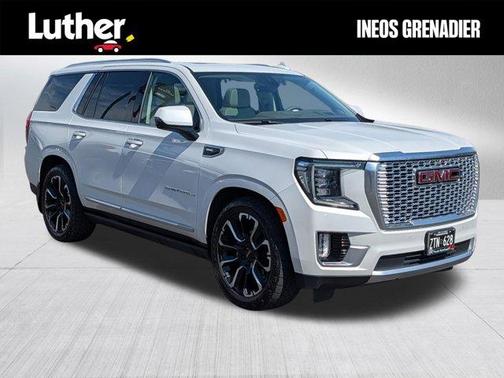 White Frost Tri-Coat 2022 GMC Yukon Denali