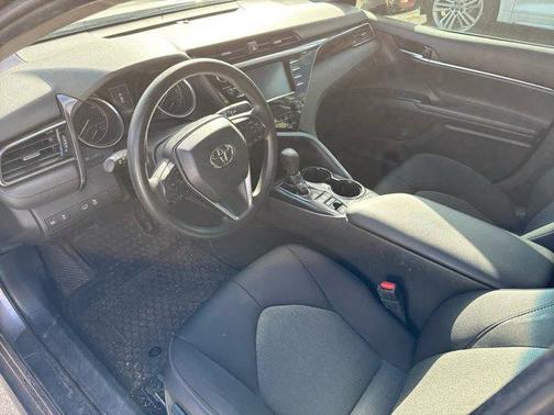 2019 Toyota Camry Hybrid LE