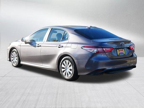 2019 Toyota Camry Hybrid LE