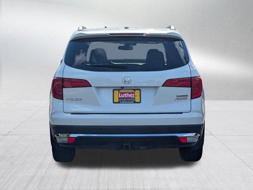 White Diamond Pearl 2018 Honda Pilot Touring