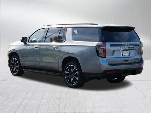 2023 Chevrolet Suburban RST