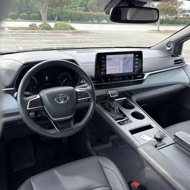 2024 Toyota Sienna XSE 7 Passenger