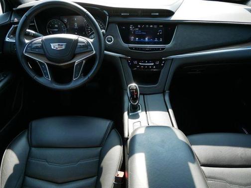 2018 Cadillac XT5 Platinum