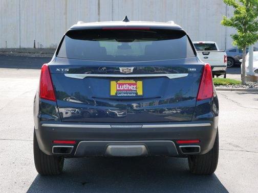 2018 Cadillac XT5 Platinum