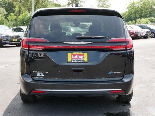 2023 Chrysler Pacifica Hybrid Limited