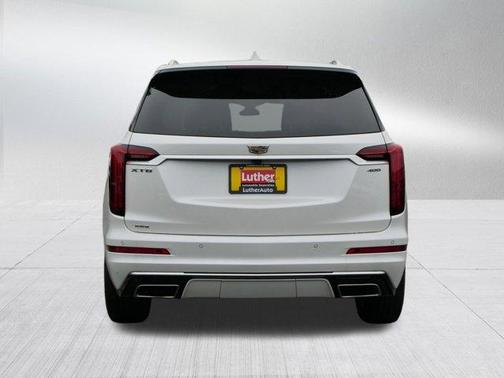 2022 Cadillac XT6 Premium Luxury AWD