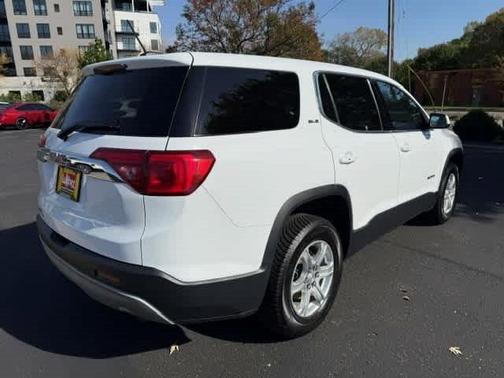 Summit White 2017 GMC Acadia SLE-1