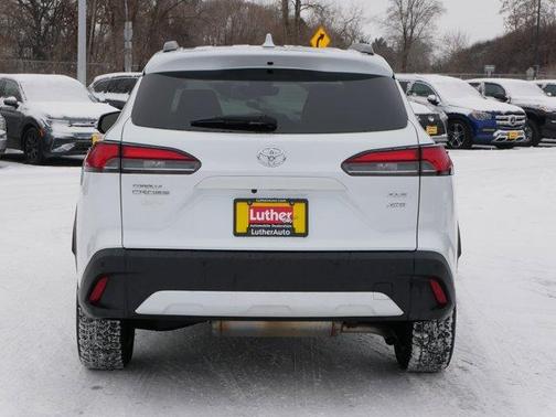 2022 Toyota Corolla Cross XLE