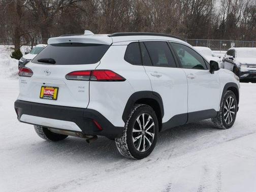 2022 Toyota Corolla Cross XLE