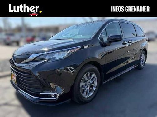 Midnight Black Metallic 2023 Toyota Sienna XLE