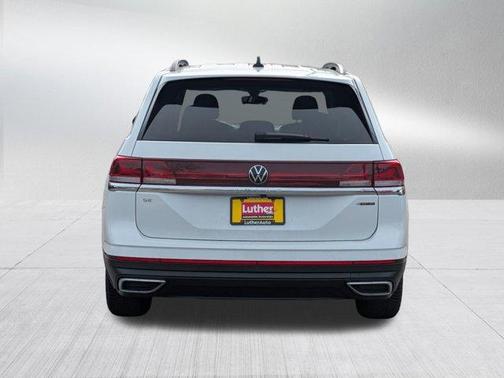 2024 Volkswagen Atlas 2.0T SE