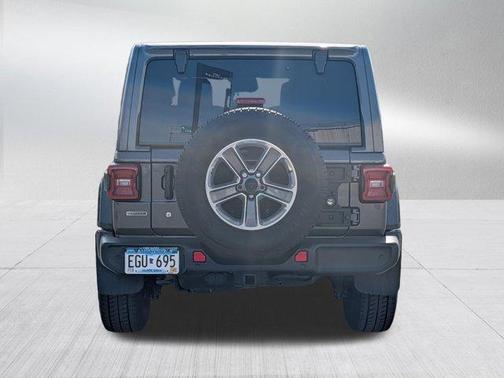 Granite Crystal Clearcoat Metallic 2020 Jeep Wrangler Unlimited Sahara