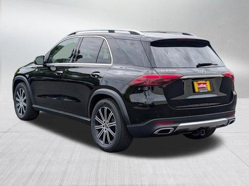 Black 2024 Mercedes-Benz GLE 450 4MATIC