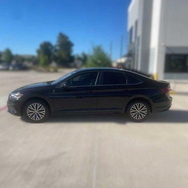 Black 2021 Volkswagen Jetta 1.4T SE