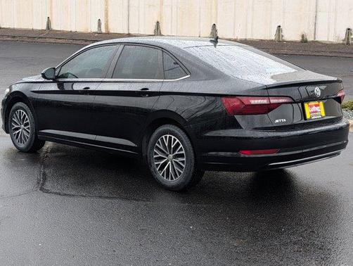 Black 2021 Volkswagen Jetta 1.4T SE