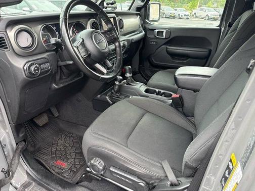 2021 Jeep Gladiator Sport