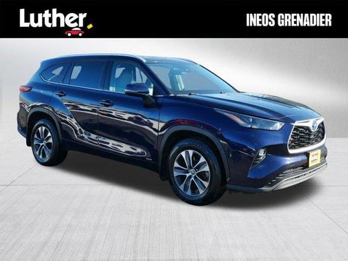 2022 Toyota Highlander Hybrid XLE