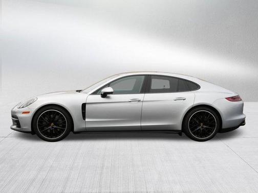 2018 Porsche Panamera 4S