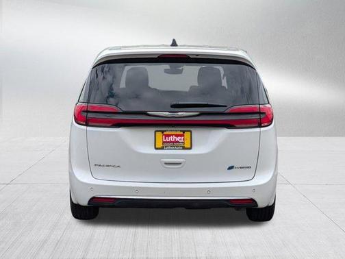 Bright White Clearcoat 2024 Chrysler Pacifica Hybrid Select