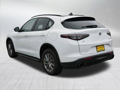2024 Alfa Romeo Stelvio Base