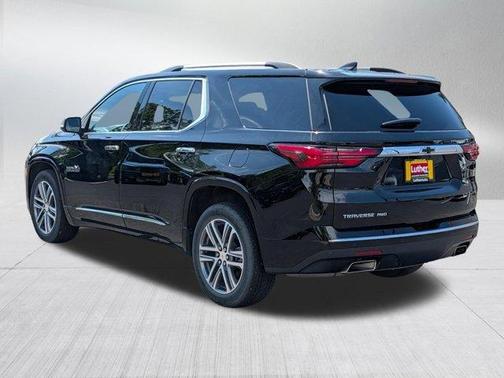Mosaic Black Metallic 2023 Chevrolet Traverse High Country