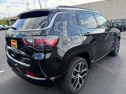 Diamond Black 2024 Jeep Compass Limited