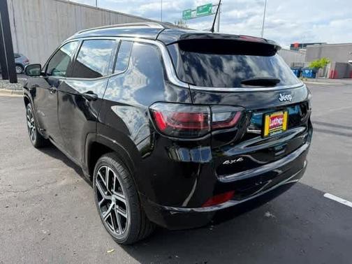 Diamond Black 2024 Jeep Compass Limited