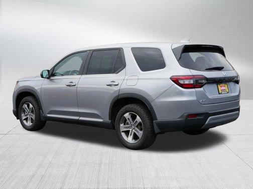 2023 Honda Pilot EX-L 8-Passenger