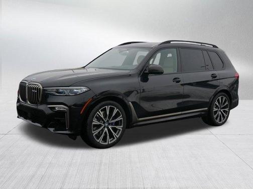 2022 BMW X7 M50i