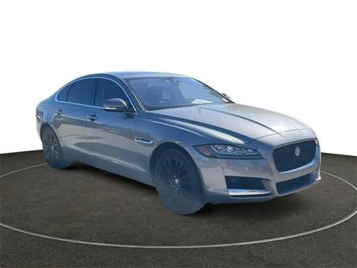 2020 Jaguar XF 30t Prestige