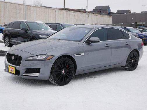 2020 Jaguar XF 30t Prestige