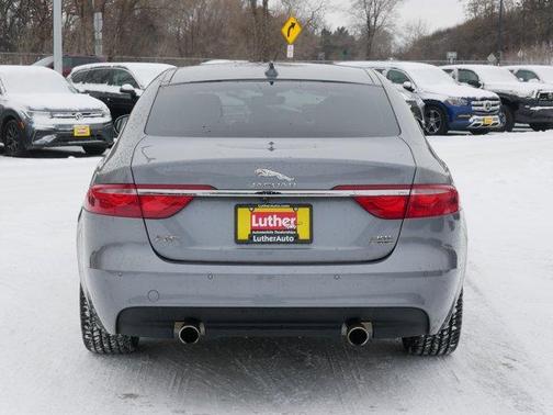 2020 Jaguar XF 30t Prestige