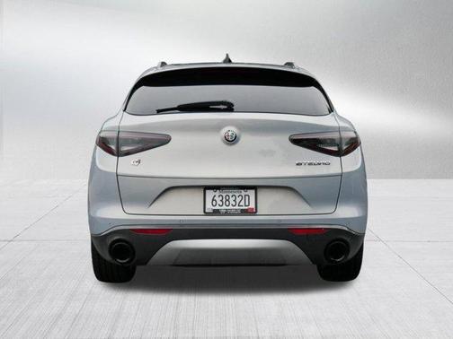 2024 Alfa Romeo Stelvio Ti