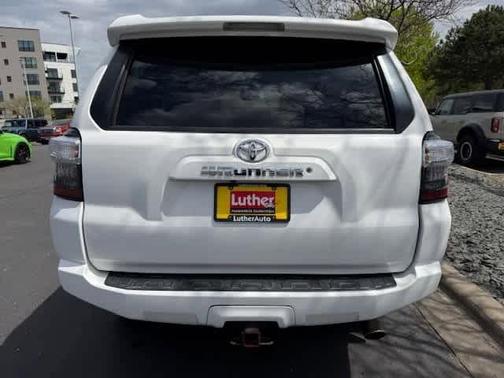 Super White 2016 Toyota 4Runner SR5