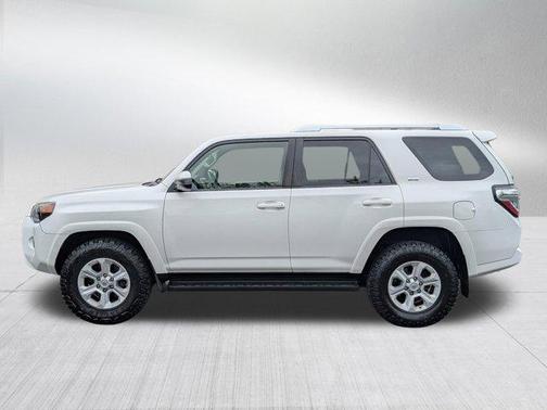 Super White 2016 Toyota 4Runner SR5