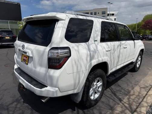 Super White 2016 Toyota 4Runner SR5