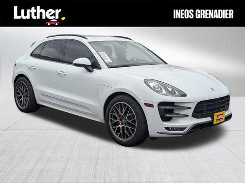 2018 Porsche Macan Turbo