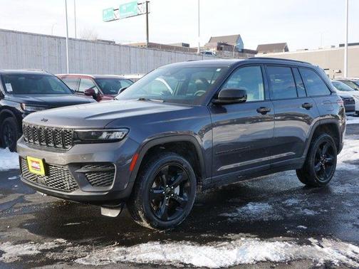 2023 Jeep Grand Cherokee Altitude