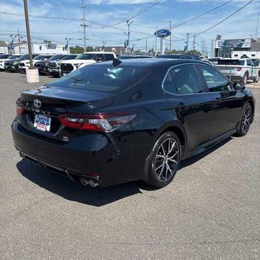 Midnight Black Metallic 2023 Toyota Camry SE