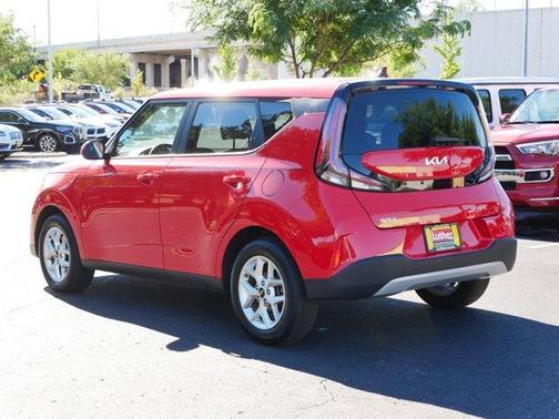 2023 Kia Soul LX
