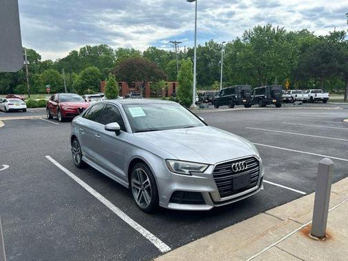 Florett Silver Metallic 2018 Audi A3 2.0T Tech Premium
