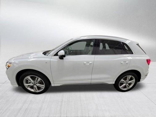 2022 Audi Q3 45 S line Premium Plus