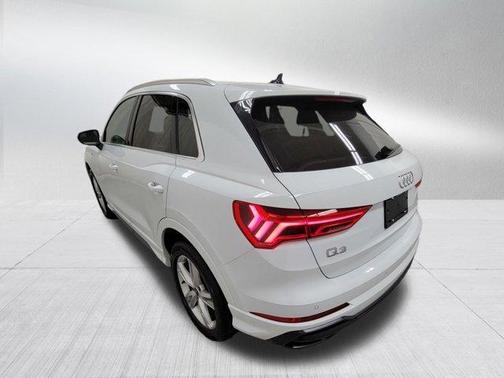 2022 Audi Q3 45 S line Premium Plus