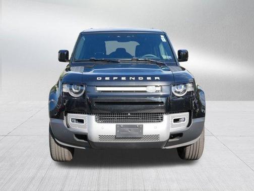2023 Land Rover Defender 110 SE