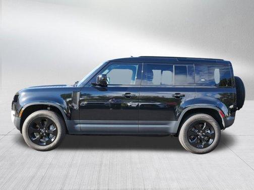 2023 Land Rover Defender 110 SE
