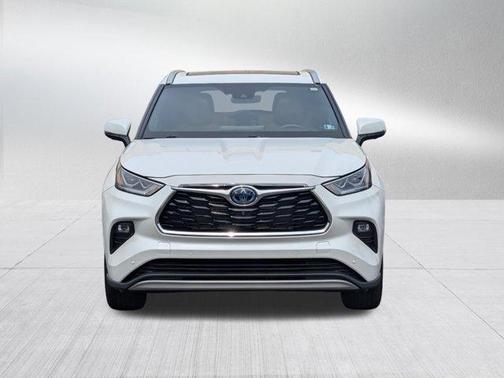 Wind Chill Pearl 2024 Toyota Highlander Hybrid Platinum